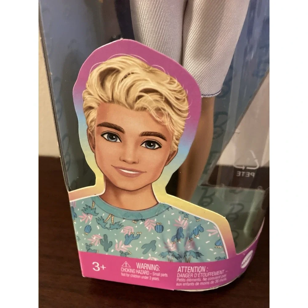 Barbie Fashionistas Ken Male Fashion Doll #211 Blonde Hair Beach Outfit‎ NIB